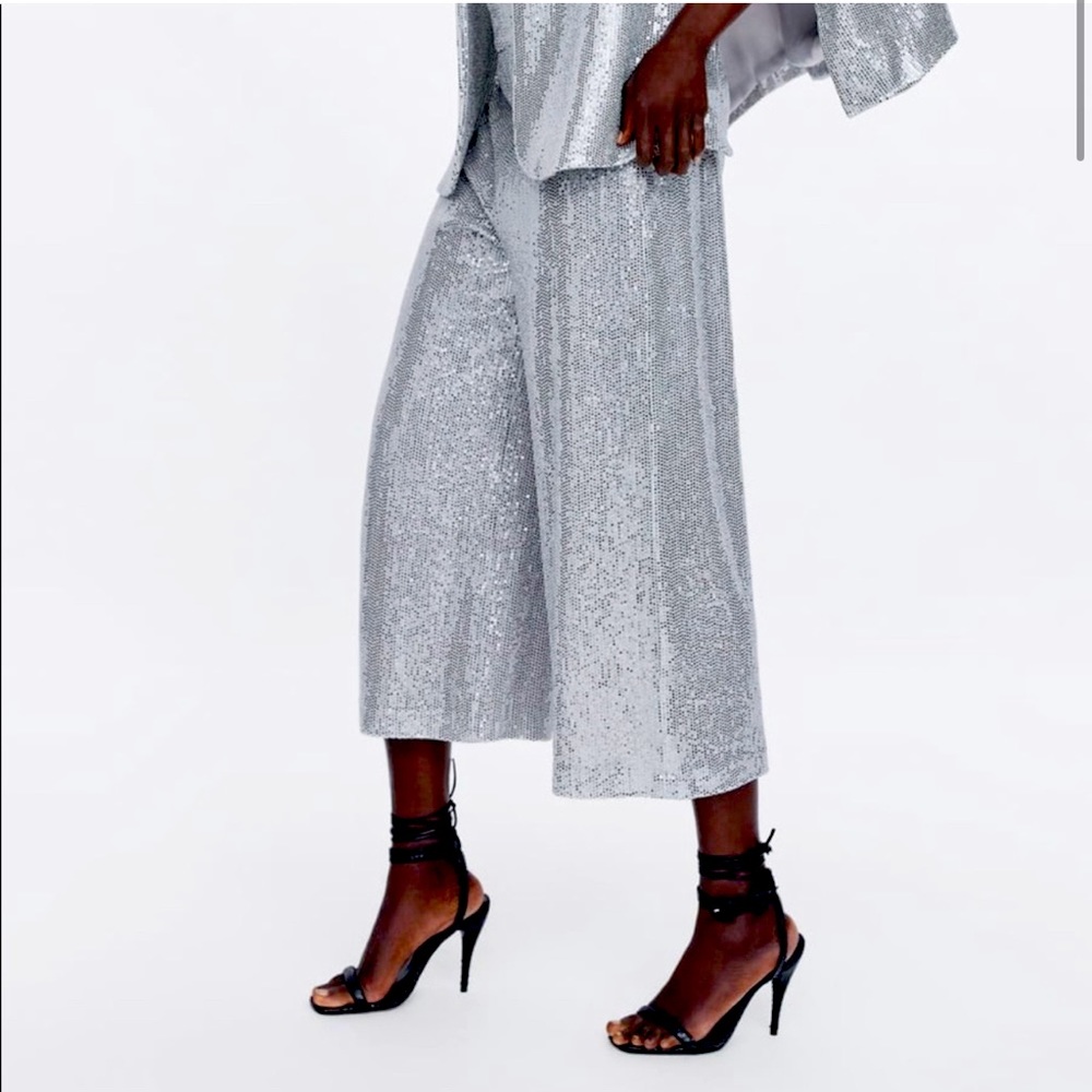 NWT- ZARA Silver Sequin Culottes Size L Never Worn!